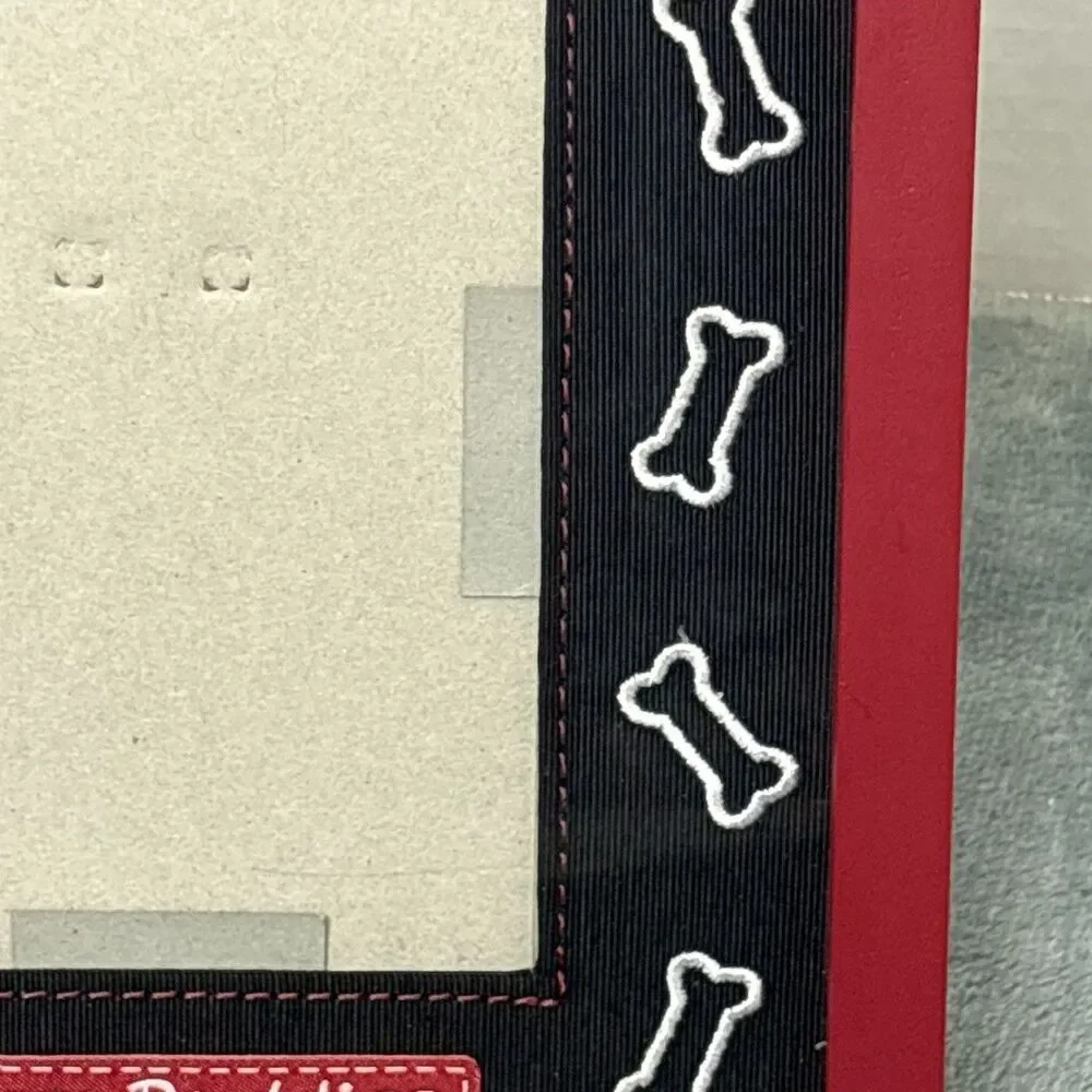 “Best Buddies” - 4”X6” Frame Black & Red Dog, Bones Sonoma Kohls